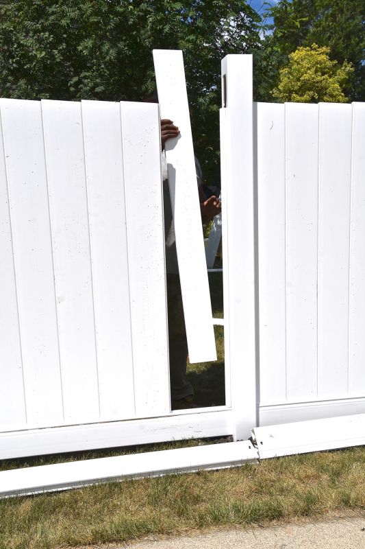 Privacy Fence Construction in Bloomington, IL
